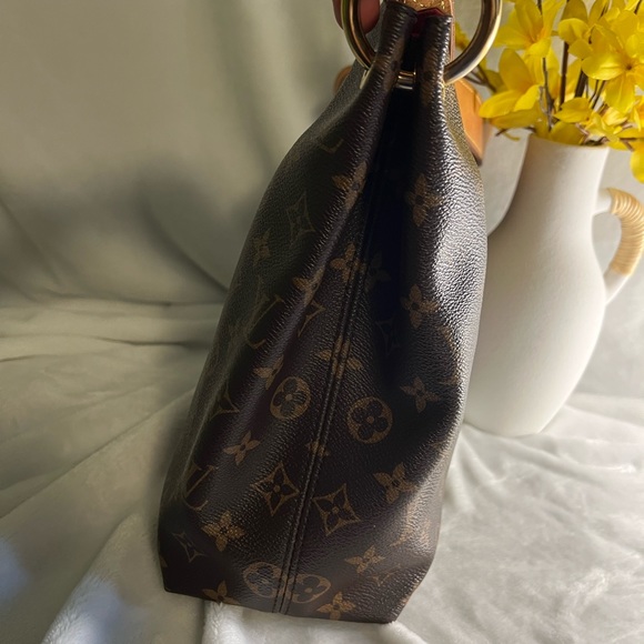 Loui Vuitton Graceful PM - Picture 8 of 13